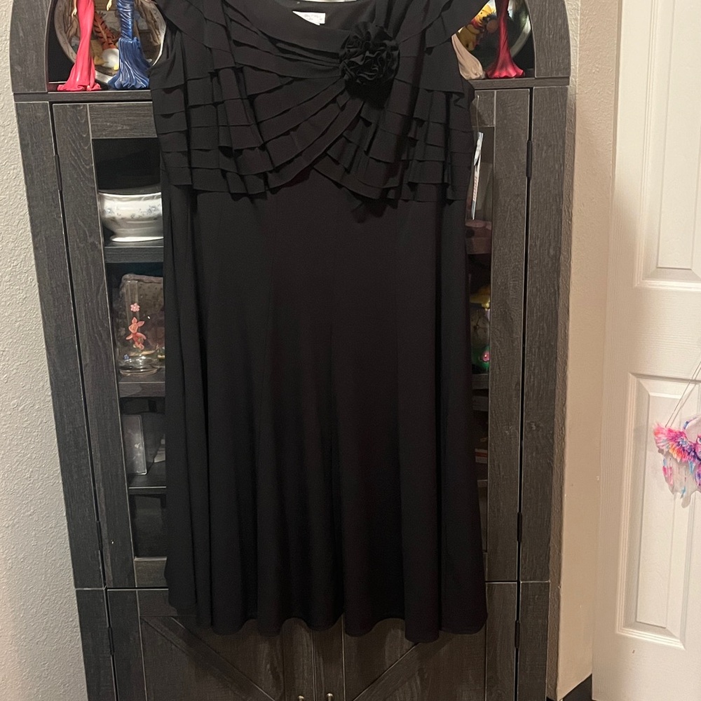 London Times Black Midi Dress